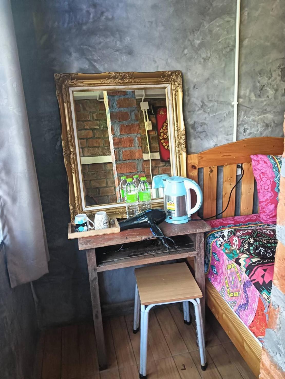 Baan Hostel *