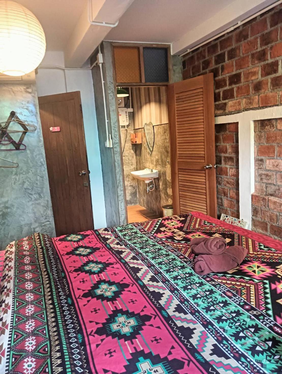 Baan Hostel